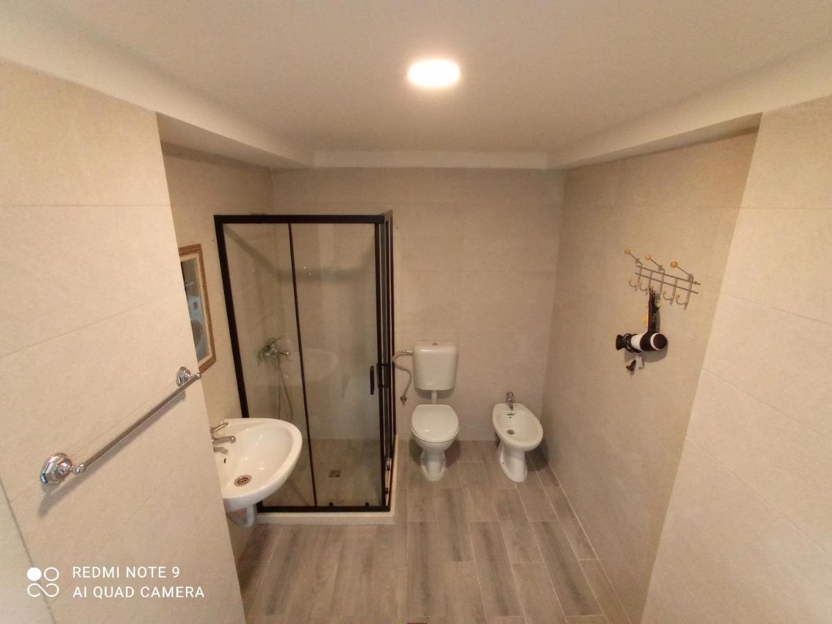 Tirana Apartment Garda Esterno foto